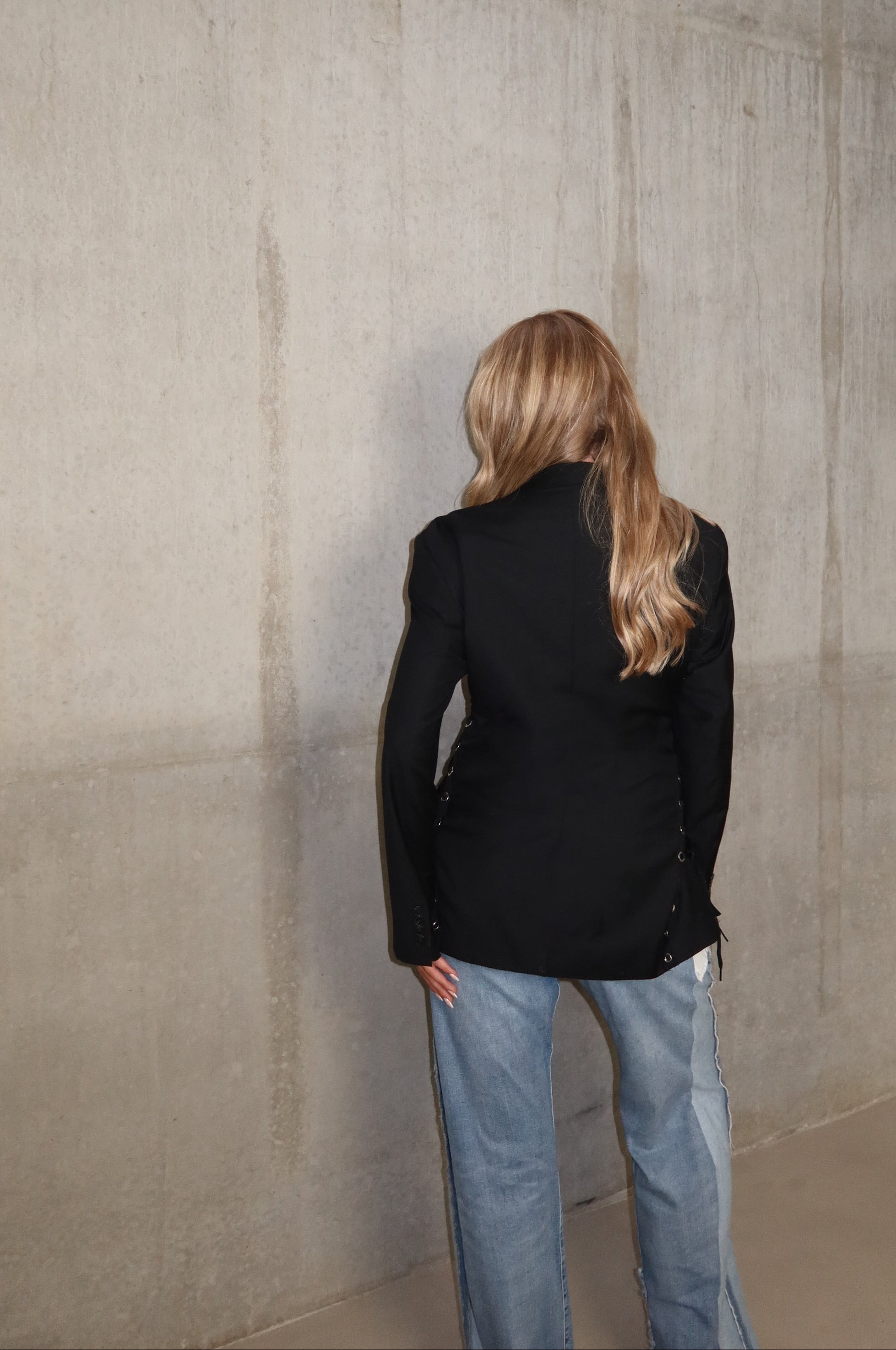 'REFINED' Tailored blazer black