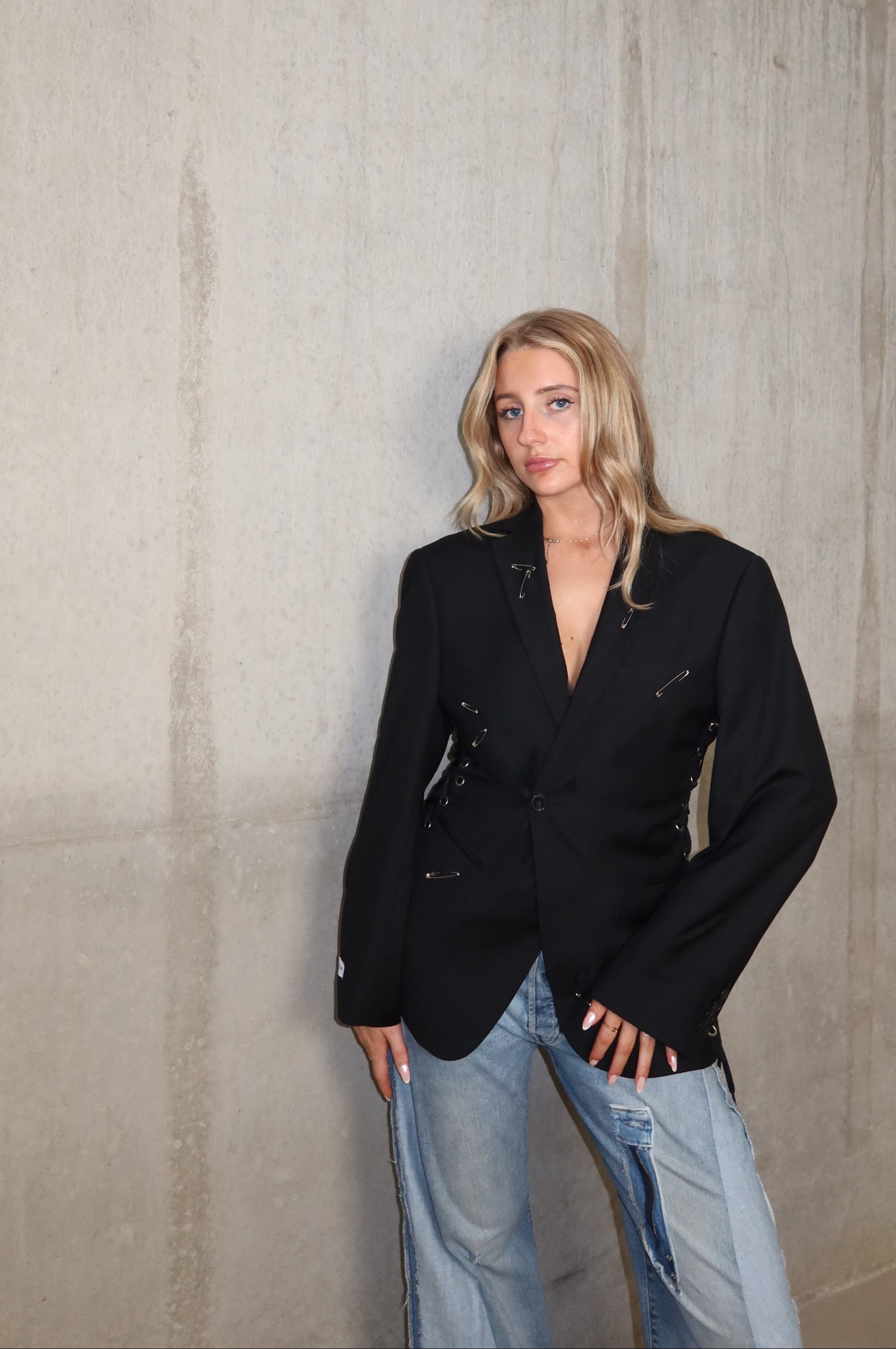 'REFINED' Tailored blazer black